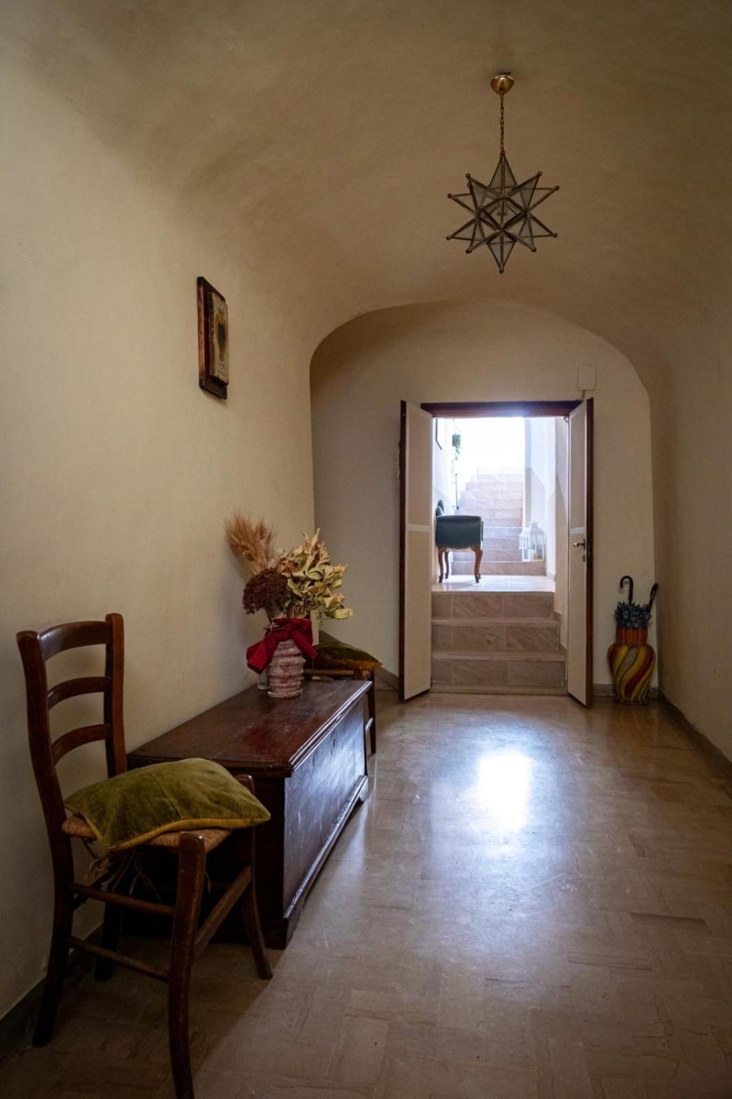 App. Con Terrazza Panoramica In Centro-Montefalco Bagian luar foto